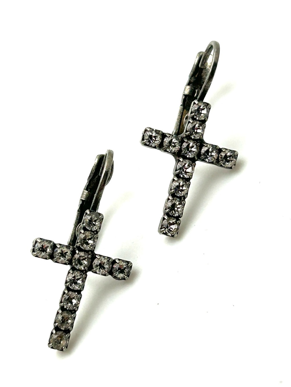 Sabika Ease Crystal Cross Earrings